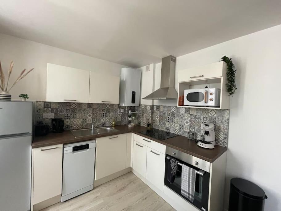 T2 Refait A Neuf Sur Le Theme Oriental Apartamento Rodez Exterior foto